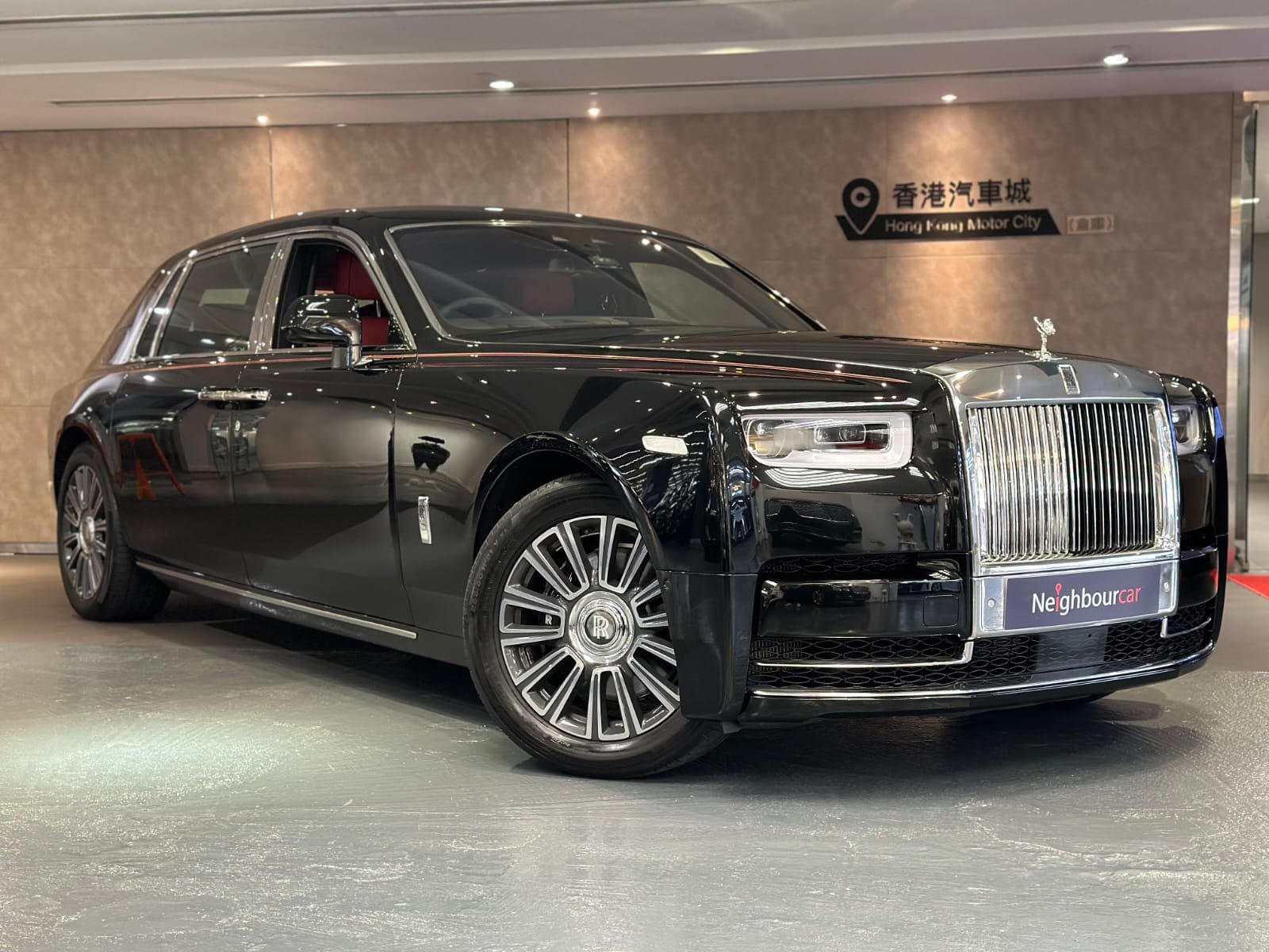 Rolls Royce Phantom EWB (Extended Wheelbase)